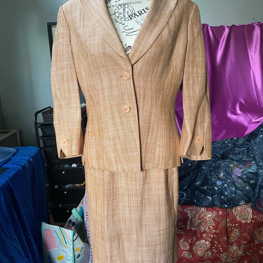Giorgio Armani genuine in perfect condition made in Italy and Italian sizing 42